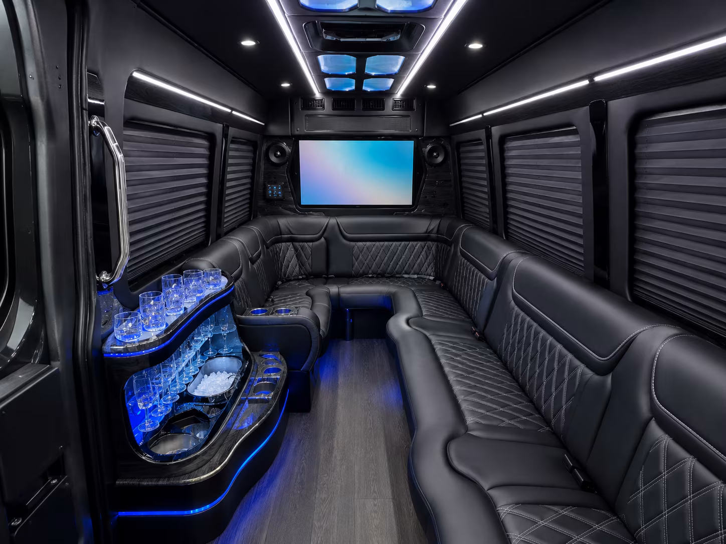 finding group transportation to boston and t f green airport has never been easier