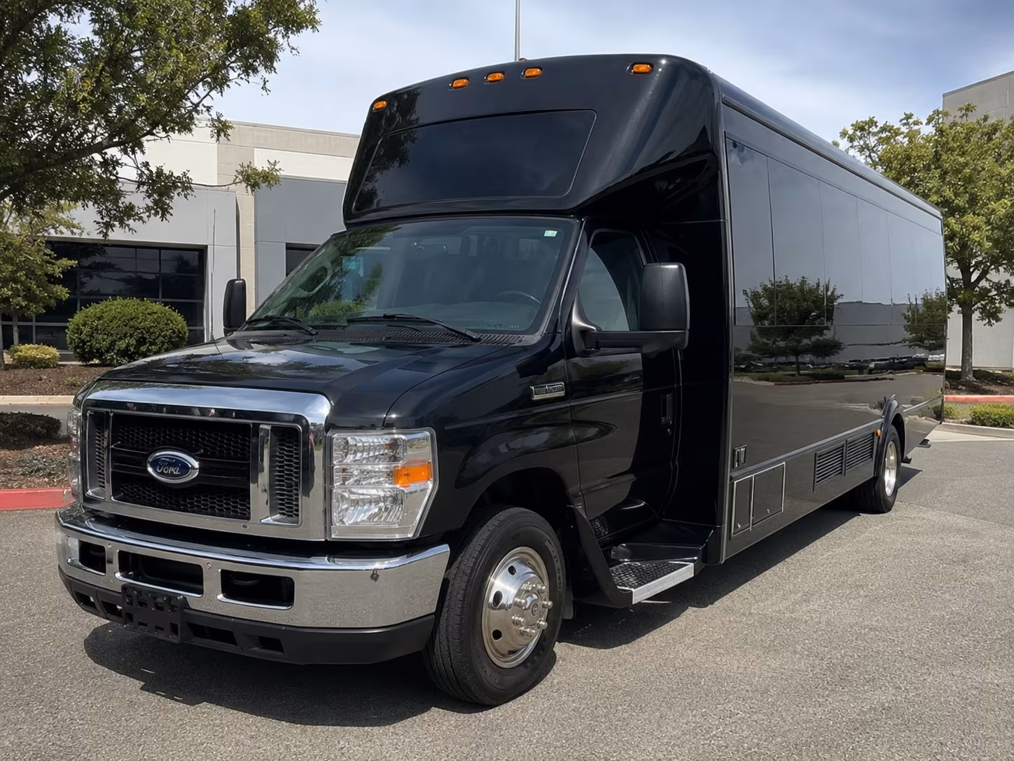 pawtucket new years eve party bus rental