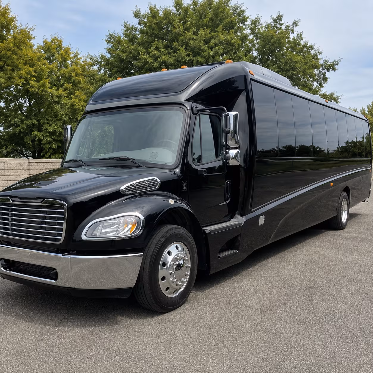 pawtucketcharterbuscompany com puts pc friars basketball and uri rams games within easy reach