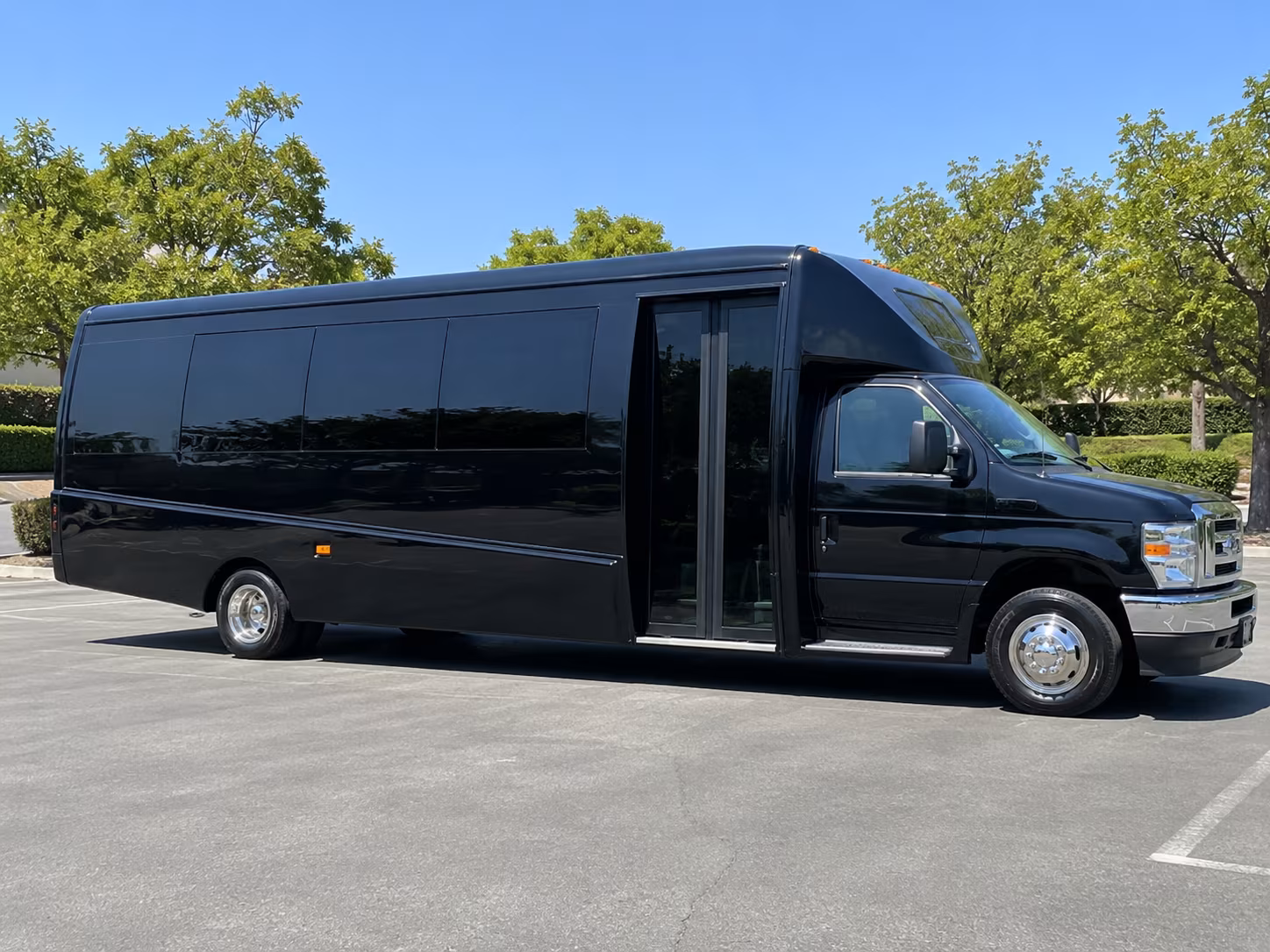 taunton make your long distance trip easier with a taunton charter bus