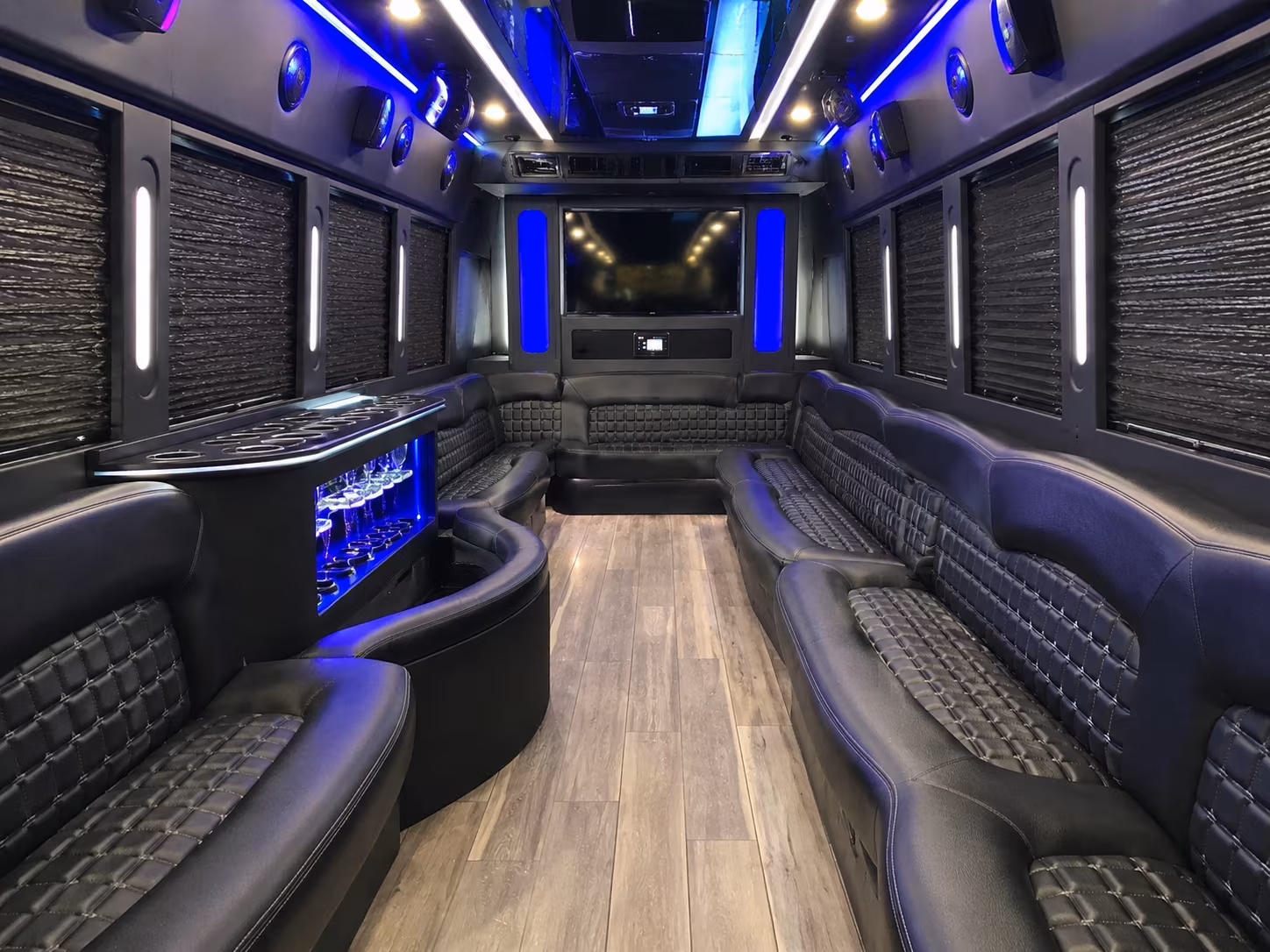 warwick get your team and fan group ready for game day with a warwick bus rental