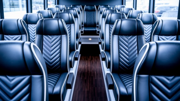 20 passenger minibus inside warwick